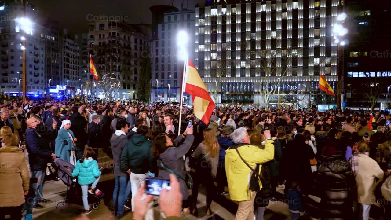 Encontro Católico Nacional na Espanha, Foto 4 - Vídeos católicos de stock - Foto de Cathopic