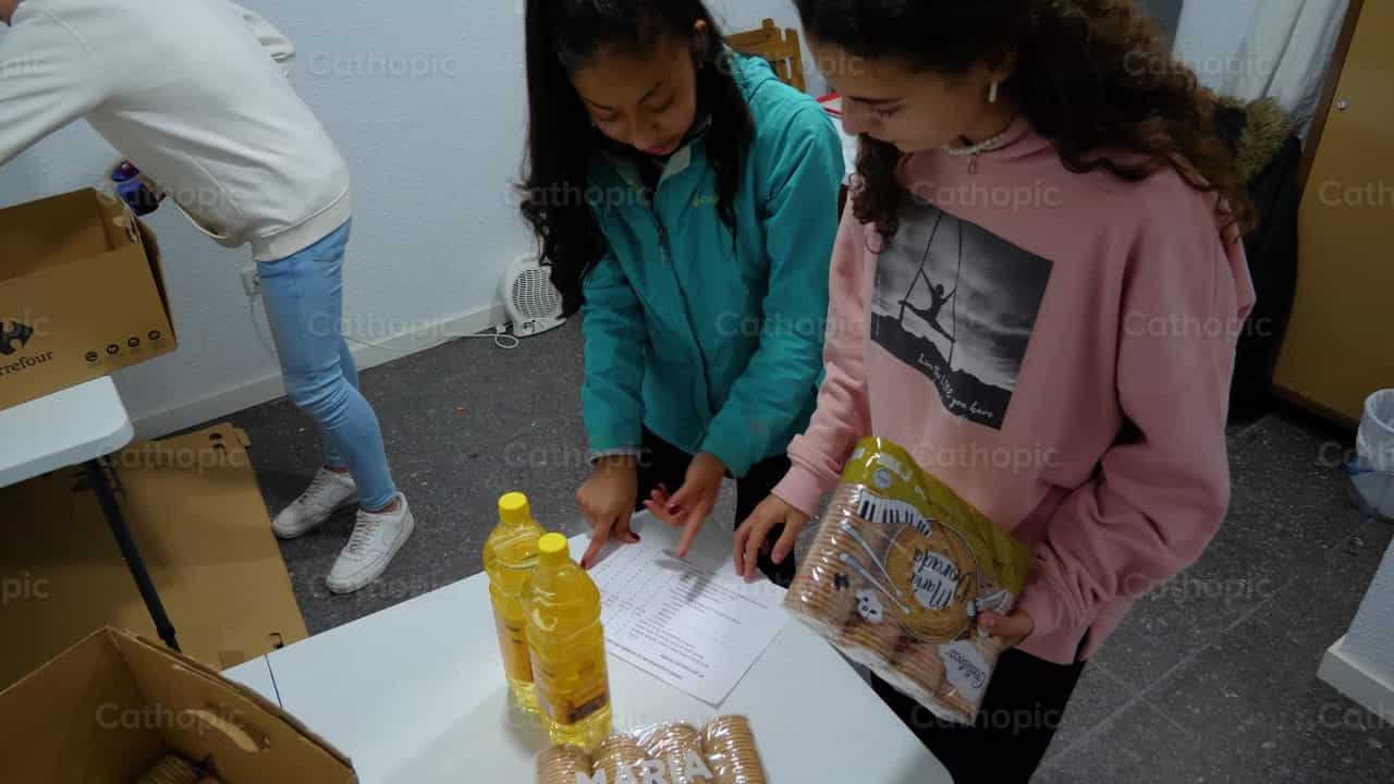 Organização de Alimentos - Vídeos católicos de stock