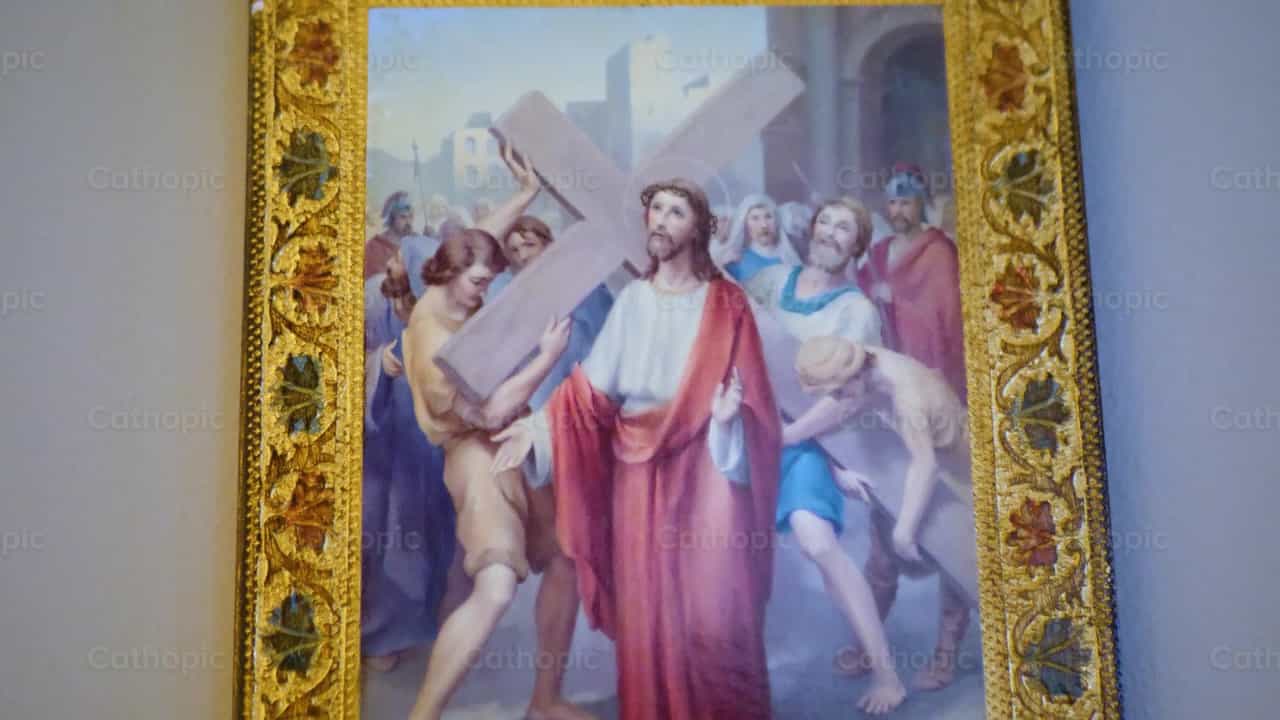 Vía Crucis (toma 3) - Banco de vídeos católicos - Fotografía por Cathopic