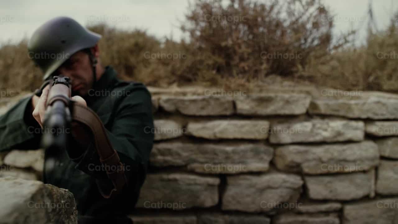 Soldado - Banco de vídeos católicos - Fotografía por Catholic Stuff
