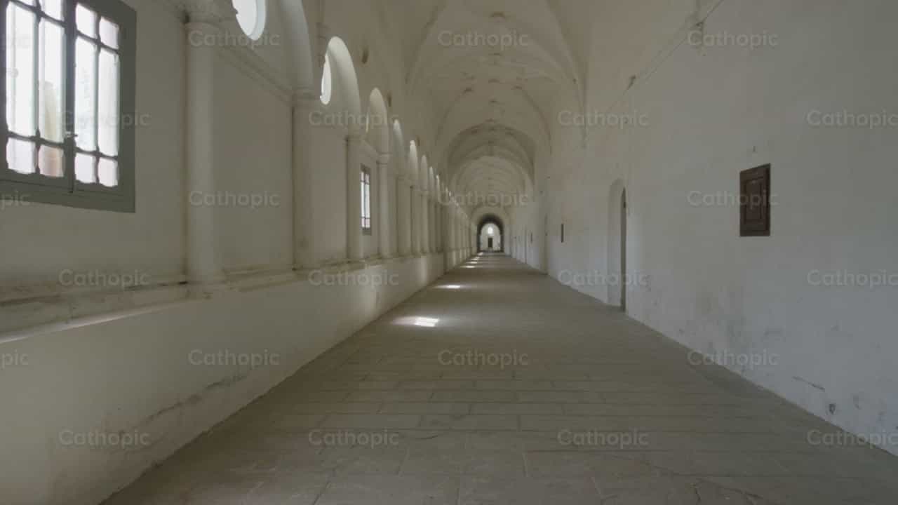 Carthusian Hallway - Mga Catholic stock video - Larawan ni Catholic Stuff