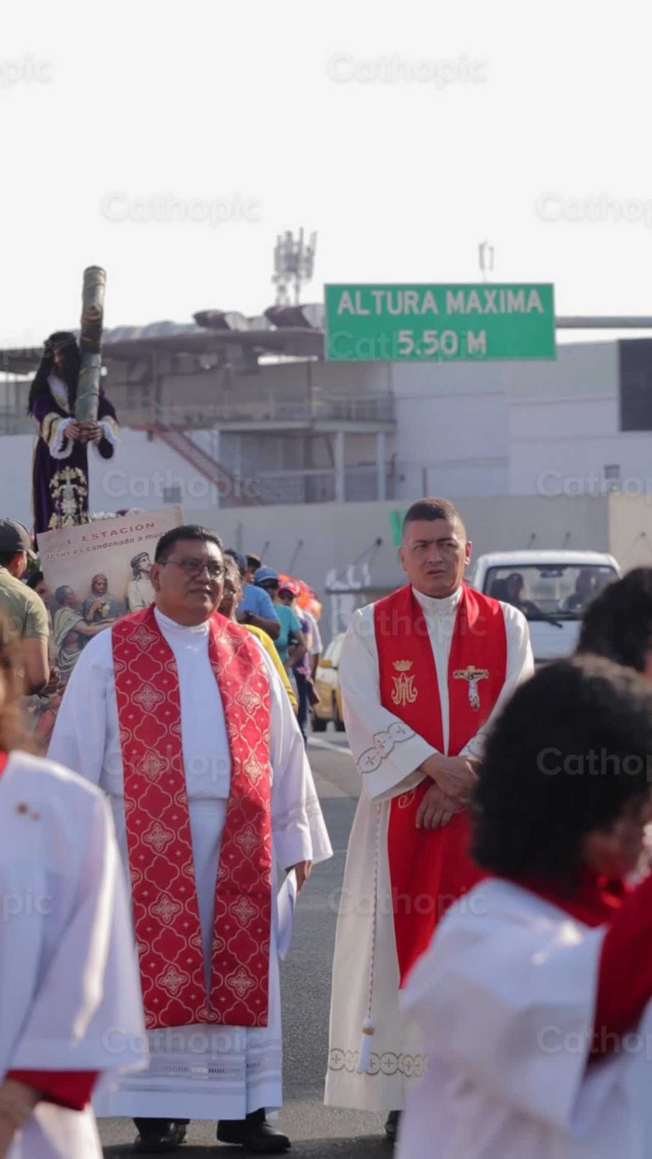 Viacrucis - Banco de vídeos católicos - Fotografía por Leider Mendoza