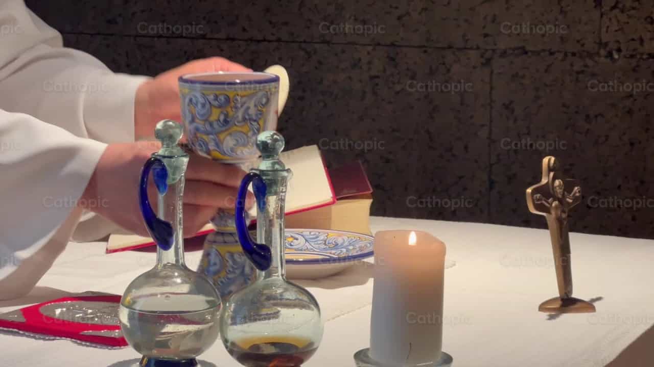Con Cristo, con El y en El - Banco de vídeos católicos - Fotografía por Frames Cristianos