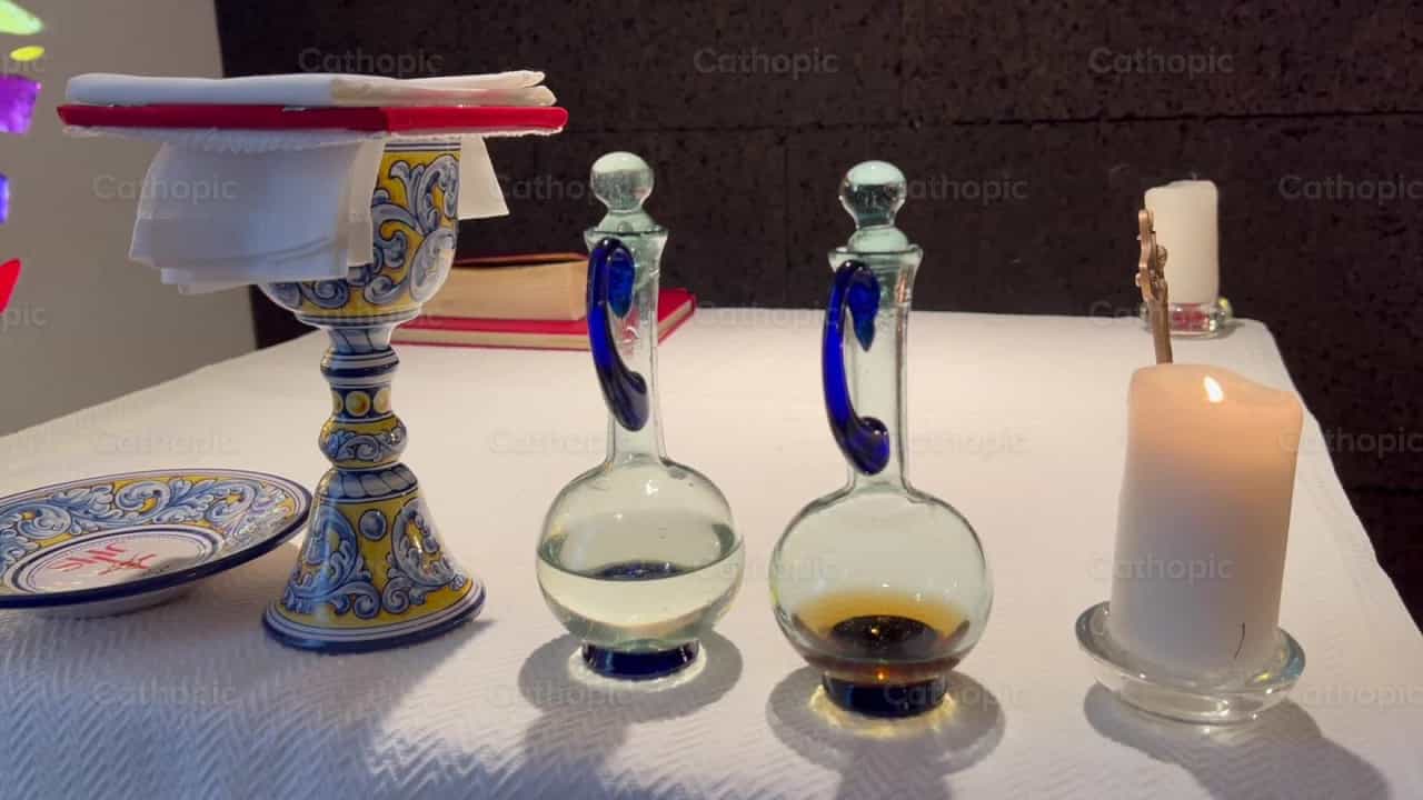 Vasos Sagrados - Banco de vídeos católicos - Fotografía por Frames Cristianos