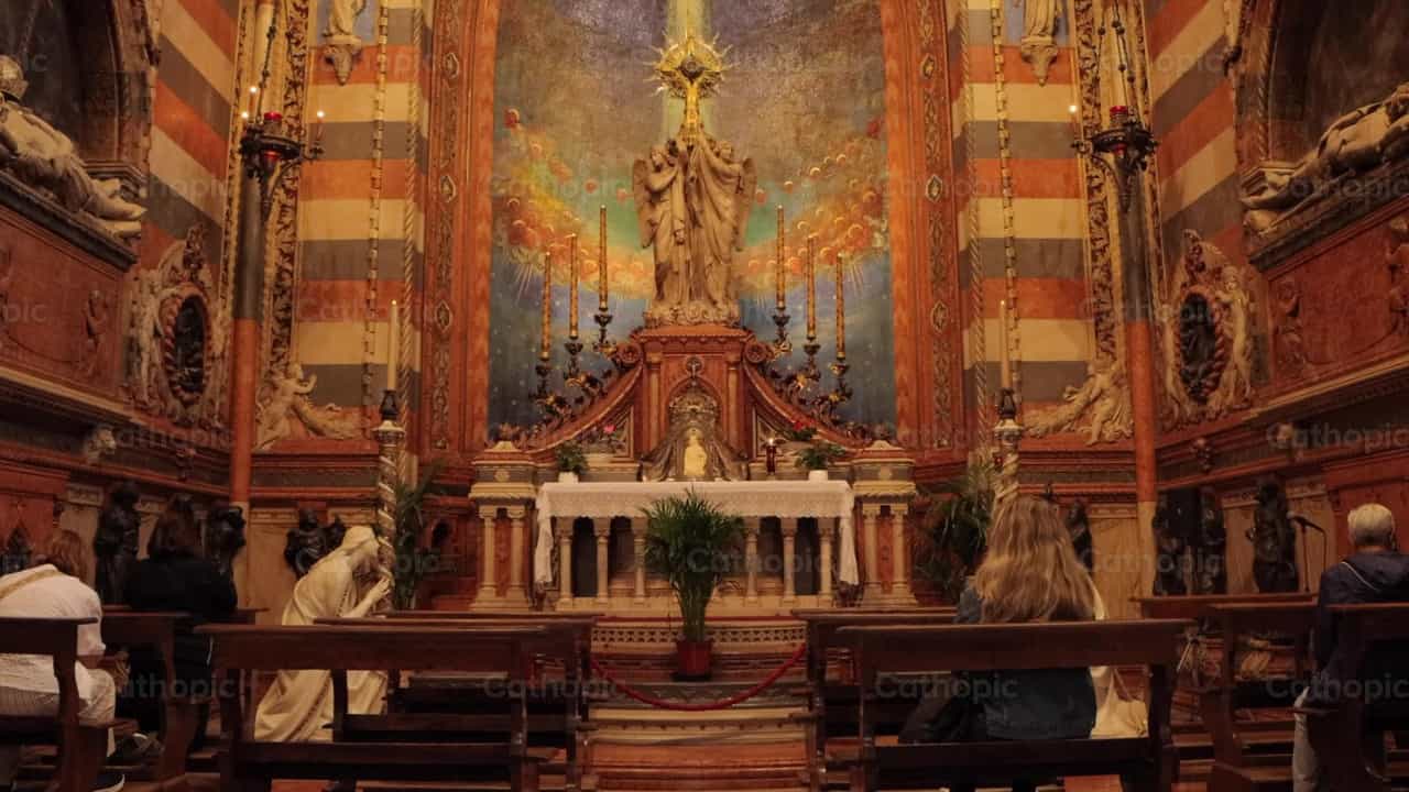 Basilica de San Antonio de Padua - Banco de vídeos católicos - Fotografía por Frames Cristianos