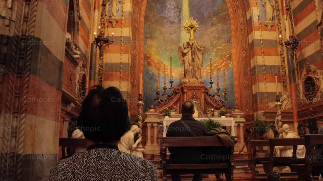 Basilica of Saint Anthony of Padua - Banco de vídeos católicos - Fotografía por Frames Cristianos