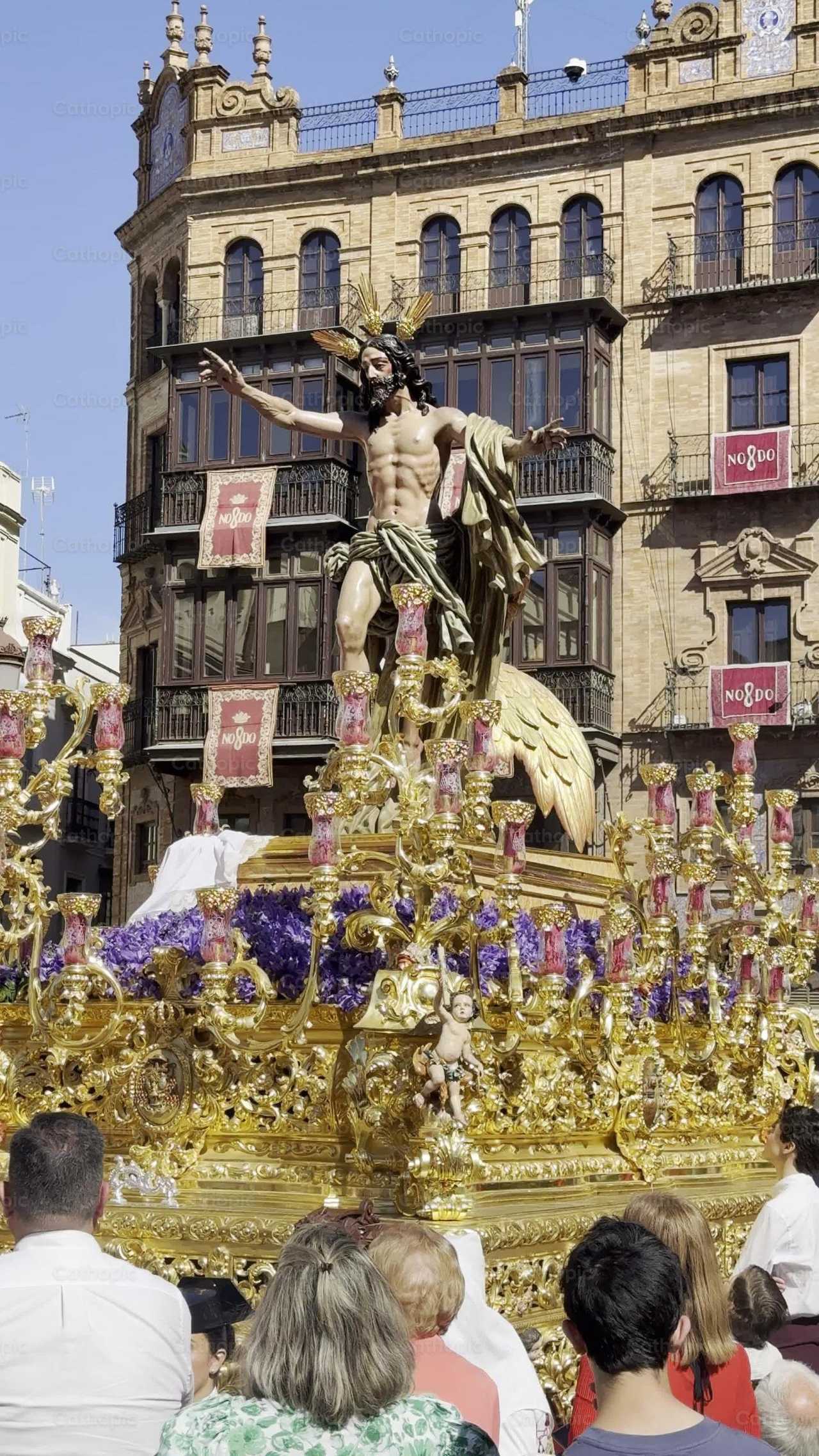 El Resucitado de la Hermandad de la Resurrección - Banco de vídeos católicos - Fotografía por Pablo Gelid