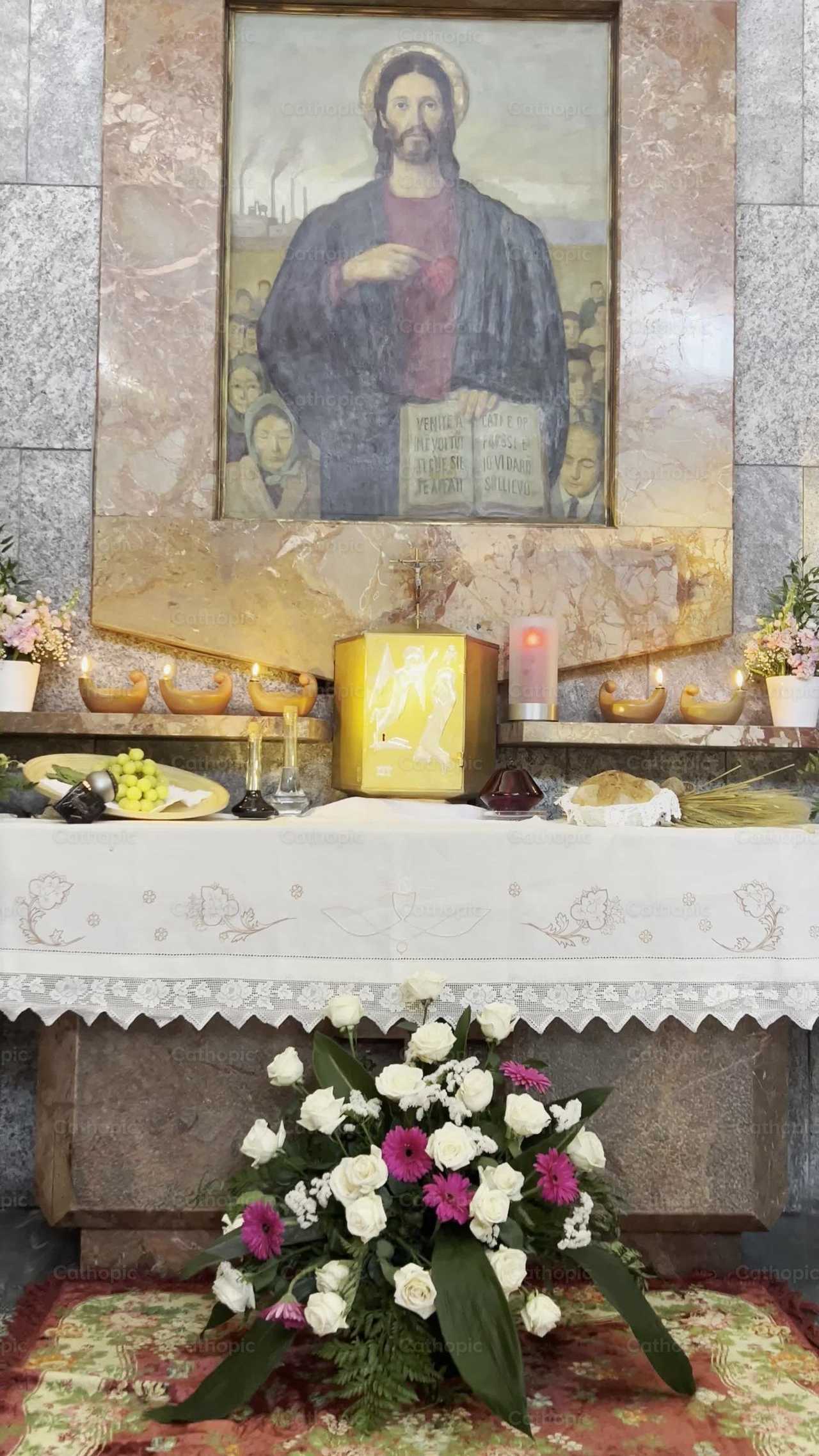 Tabernáculo - Banco de vídeos católicos - Fotografía por Frames Cristianos