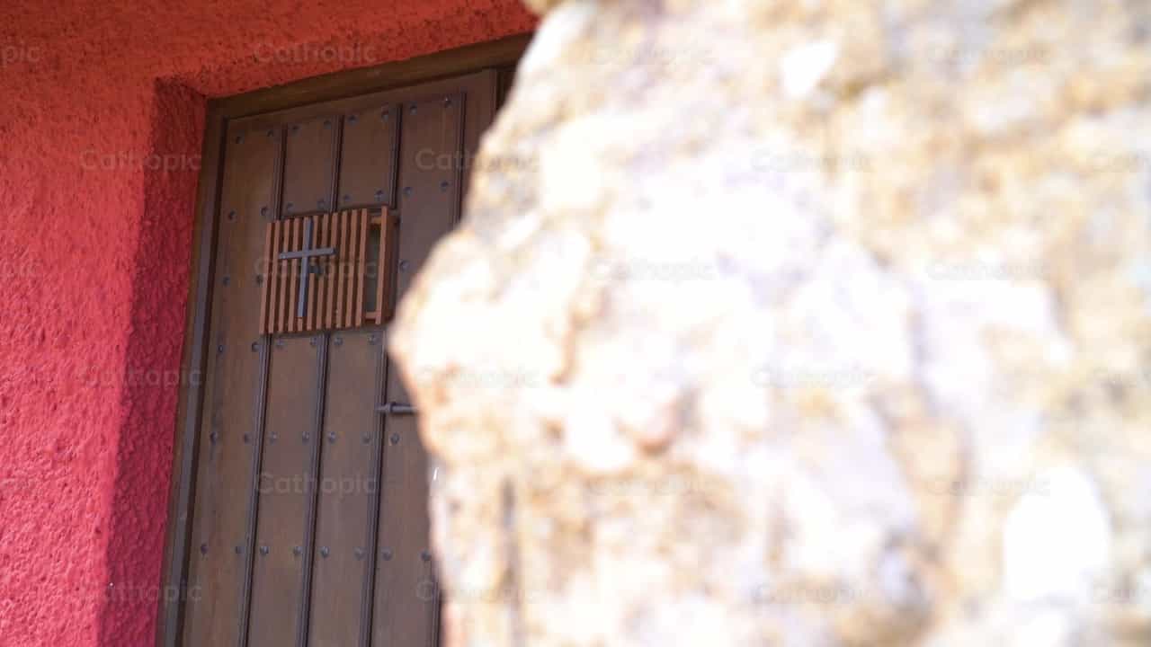 Abrid bien las puertas - Banco de vídeos católicos - Fotografía por Cathopic