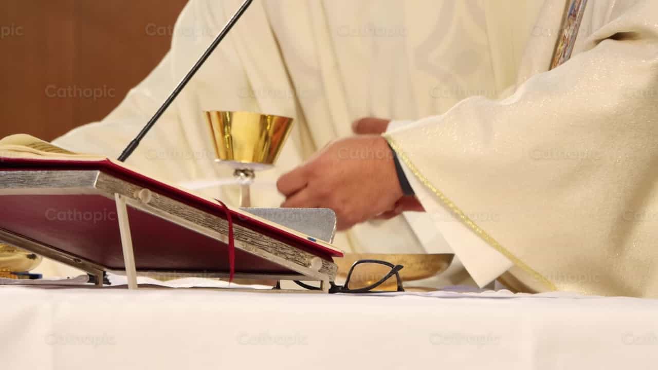 Cuerpo de Cristo - Banco de vídeos católicos - Fotografía por Saul Ibarra