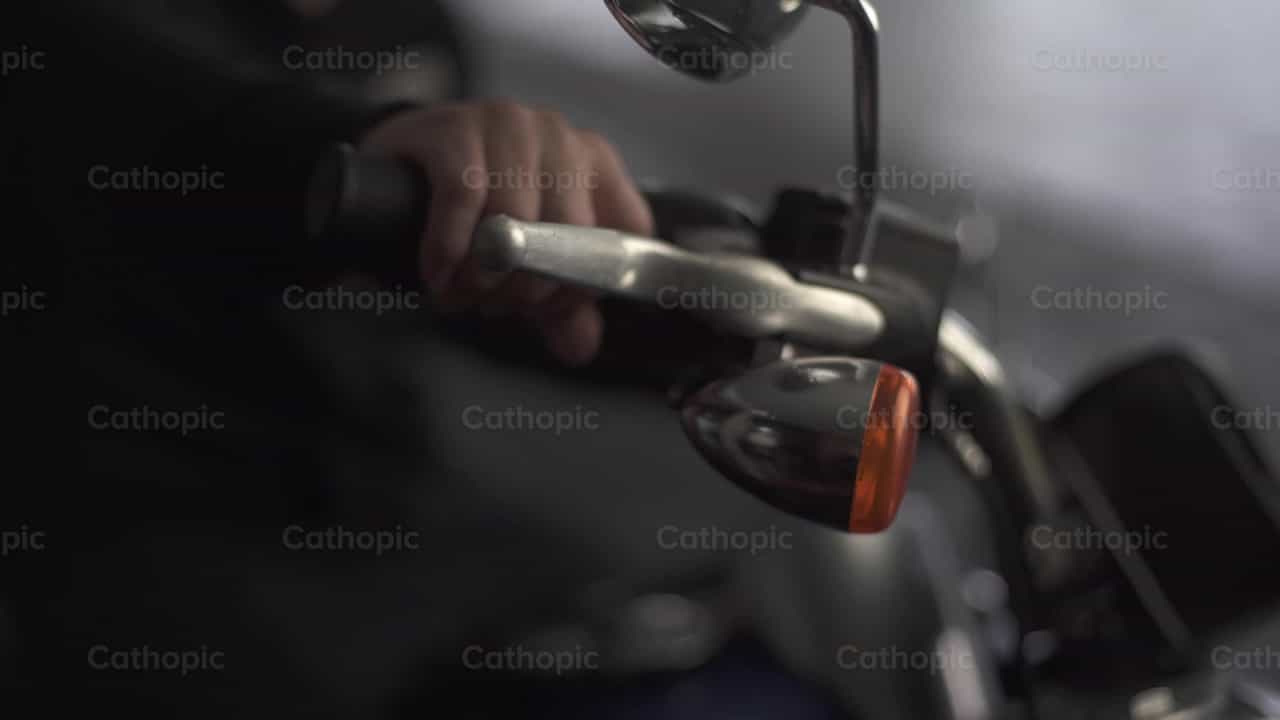 Motorradfahrer - Katholische Stock-Videos