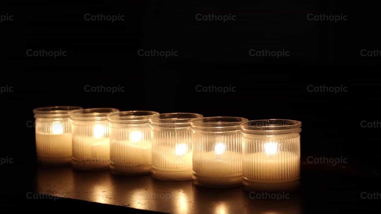 La luz de vida - Banco de vídeos católicos - Fotografía por Saul Ibarra