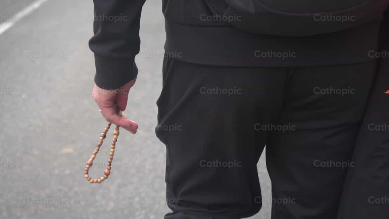 Rosario - Banco de vídeos católicos - Fotografía por Lupe Belmonte