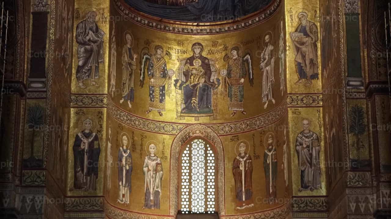 Altar - Banco de vídeos católicos - Fotografía por Saul Ibarra