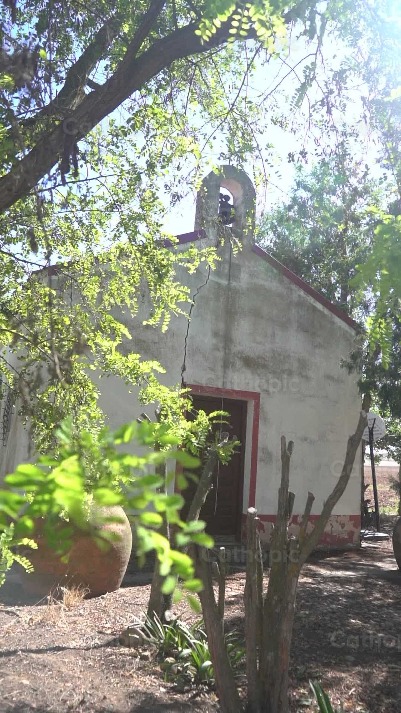 Ermita antigua - Banco de vídeos católicos - Fotografía por Lupe Belmonte