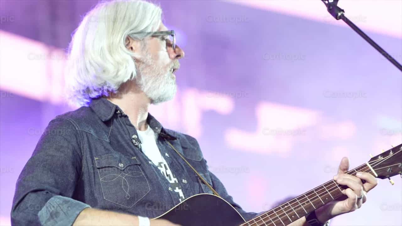 Matt Maher playing the guitar The Change - Catholic stock videos - Photo by Iván W. Jaques