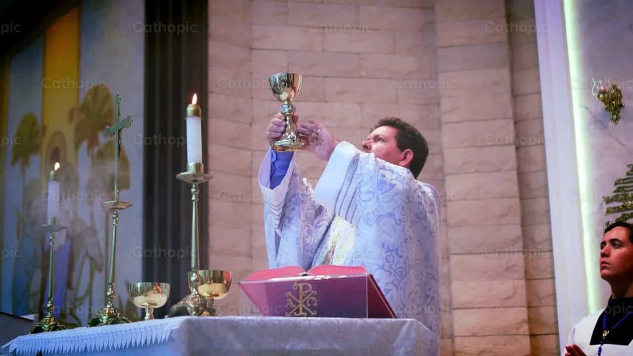 Santisimo Sacramento - Banco de vídeos católicos