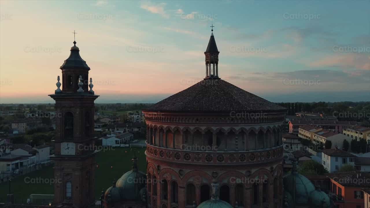 Santuario de Santa Maria della Croce - Banco de vídeos católicos - Fotografía por Frames Cristianos