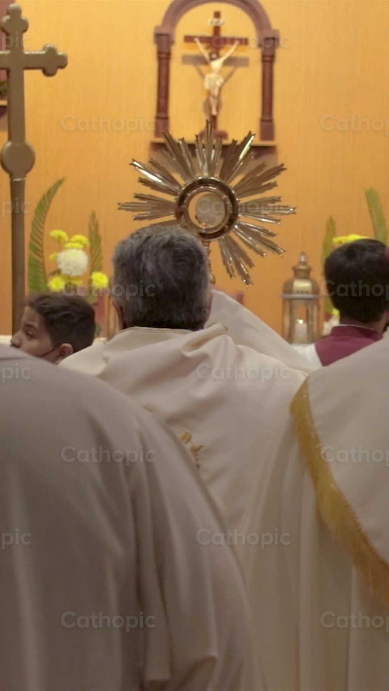 Custodia - Banco de vídeos católicos - Fotografía por Adrian Varela