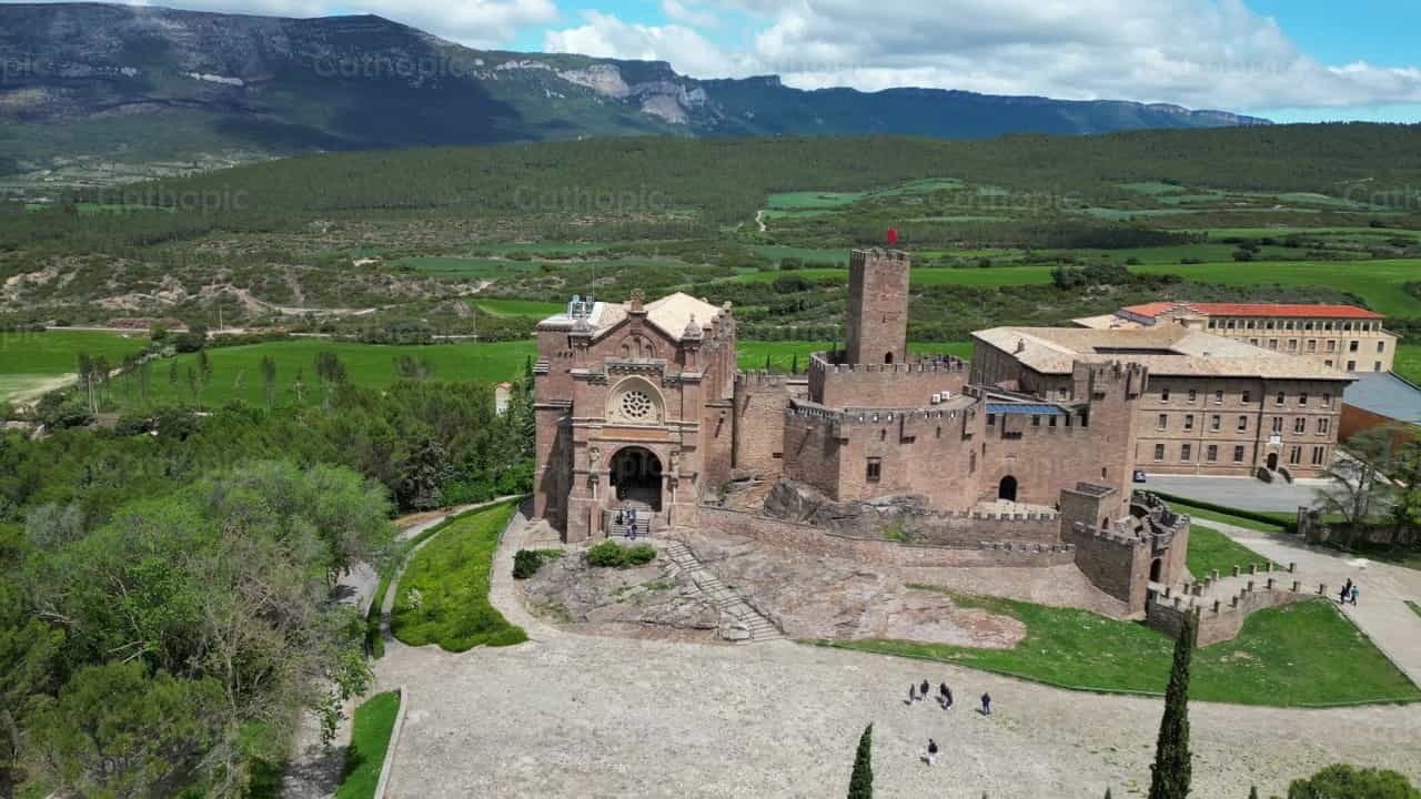 Castillo del santo misionero español - Banco de vídeos católicos - Fotografía por Iván W. Jaques