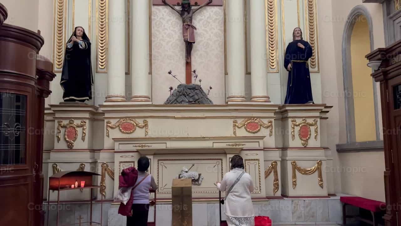 Oracion - Banco de vídeos católicos - Fotografía por Eduardo Perdomo