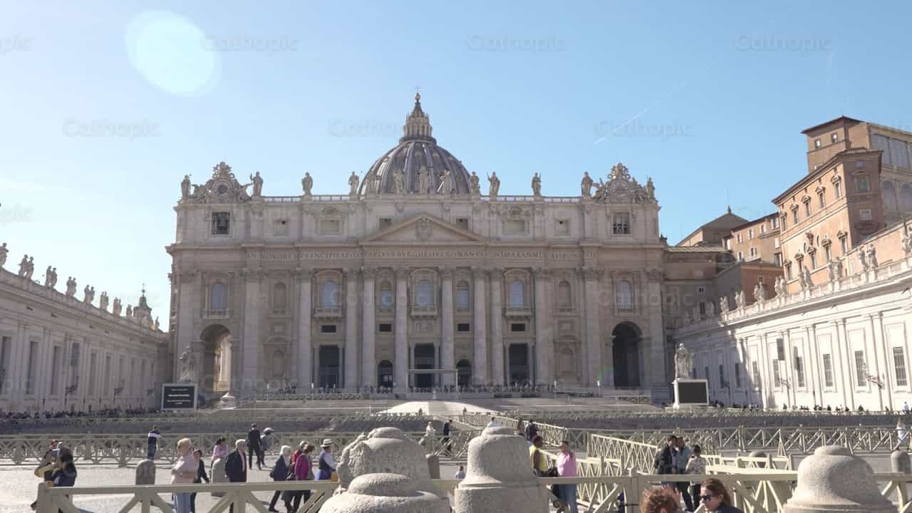 Saint Peter's Basilica - Banco de vídeos católicos