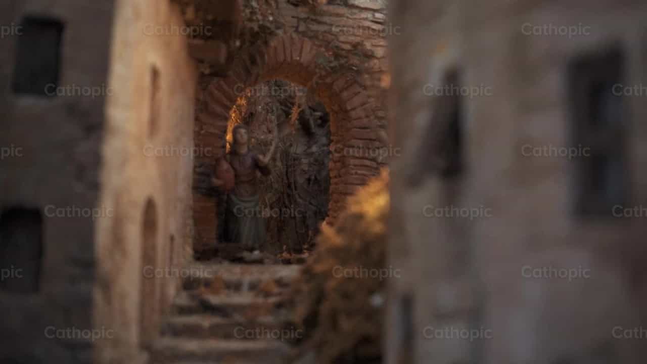 Pastor con vasija - Banco de vídeos católicos - Fotografía por Lupe Belmonte
