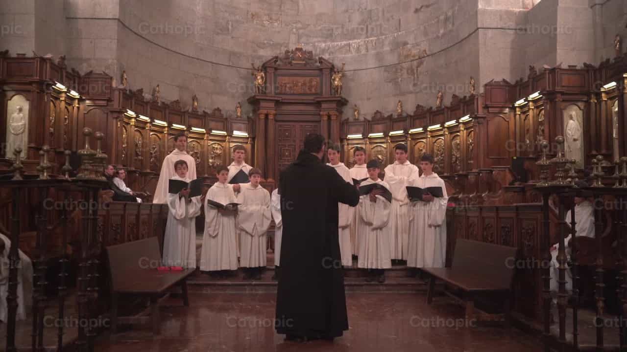 Coro de Iglesia - Banco de vídeos católicos - Fotografía por Lupe Belmonte