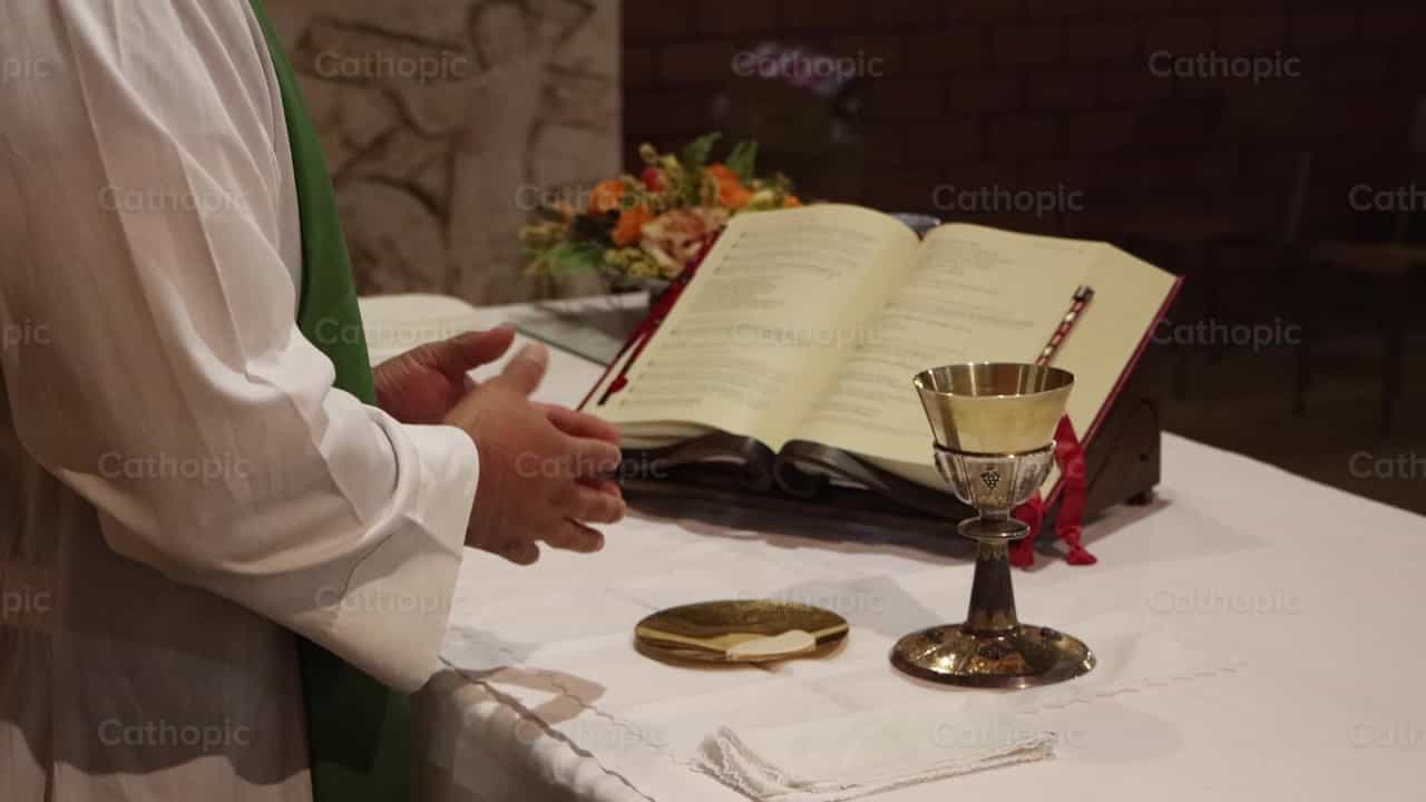 Instituição da Eucaristia - Vídeos católicos de stock - Foto de Saul Ibarra