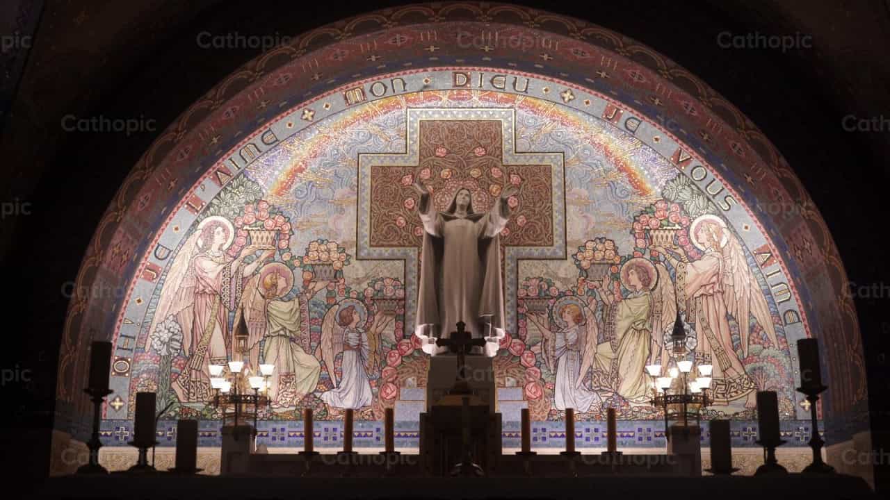 Santa Teresita del Niño Jesús - Banco de vídeos católicos - Fotografía por Lupe Belmonte