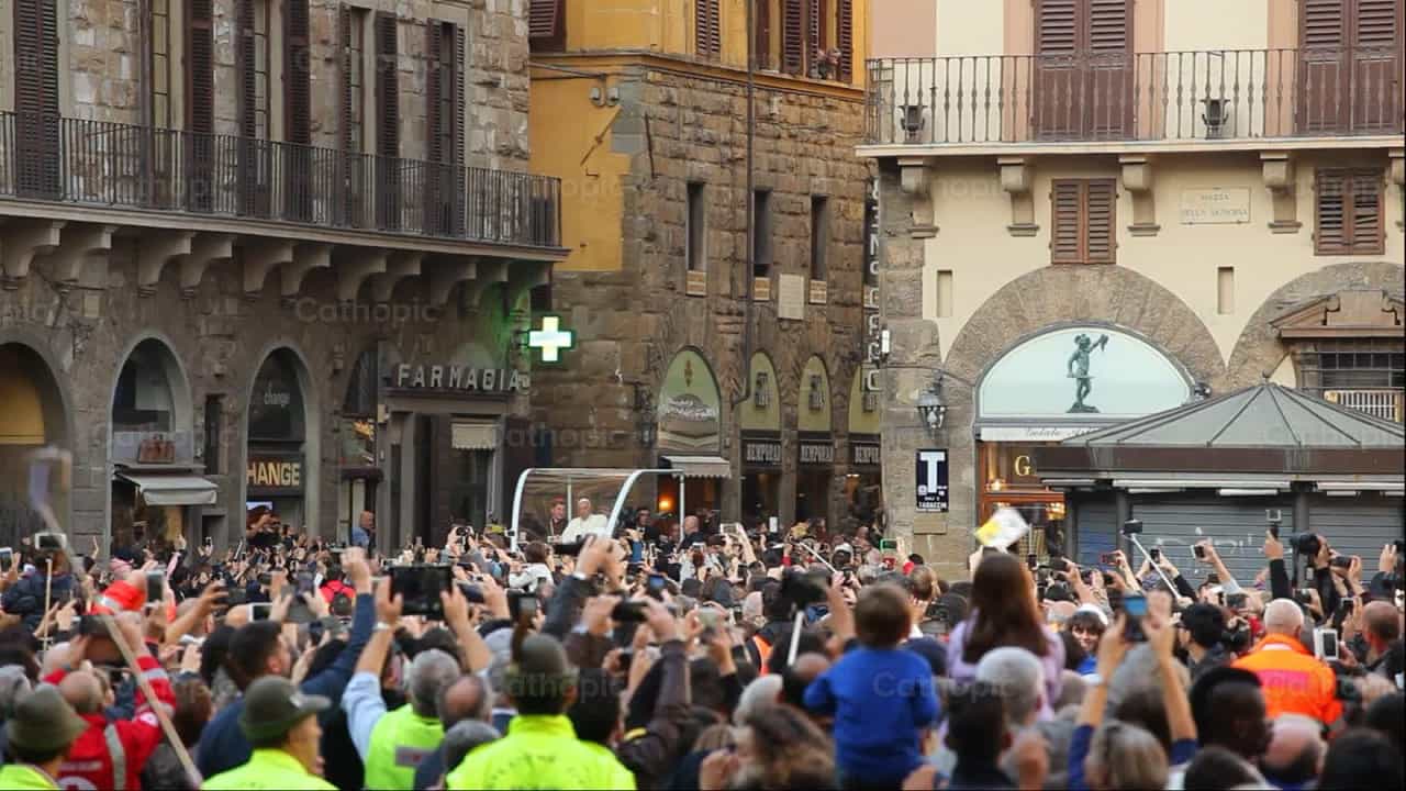 Pope Francis in Florence - Catholic stock videos - Photo by Antonio Gravante