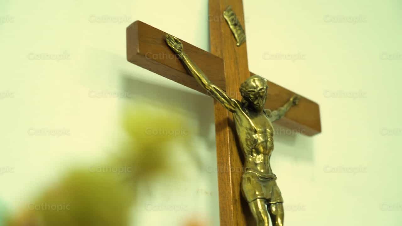 Cruz - Banco de vídeos católicos - Fotografía por Cathopic