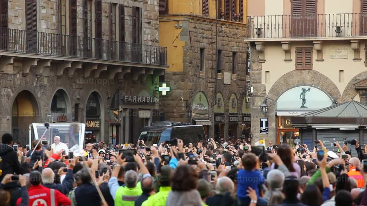 Pope Francis in Florence - Catholic stock videos - Photo by Antonio Gravante