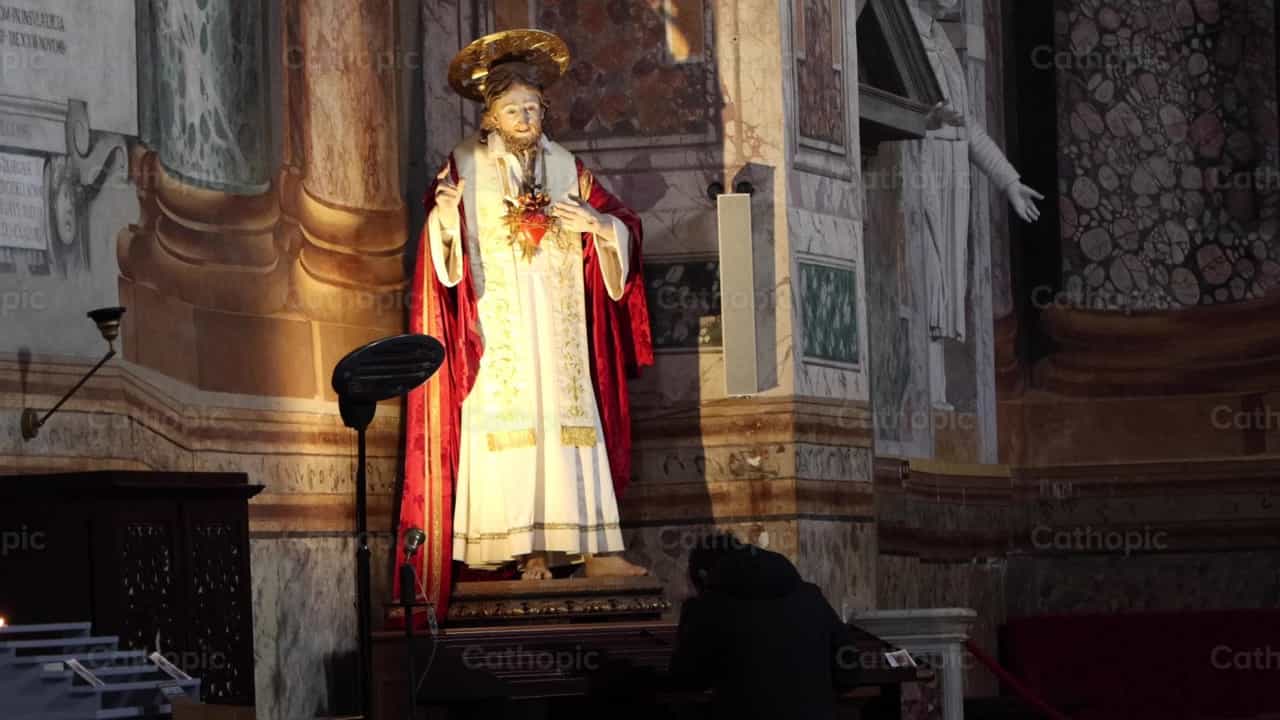 Sagrado corazon - Banco de vídeos católicos - Fotografía por Frames Cristianos