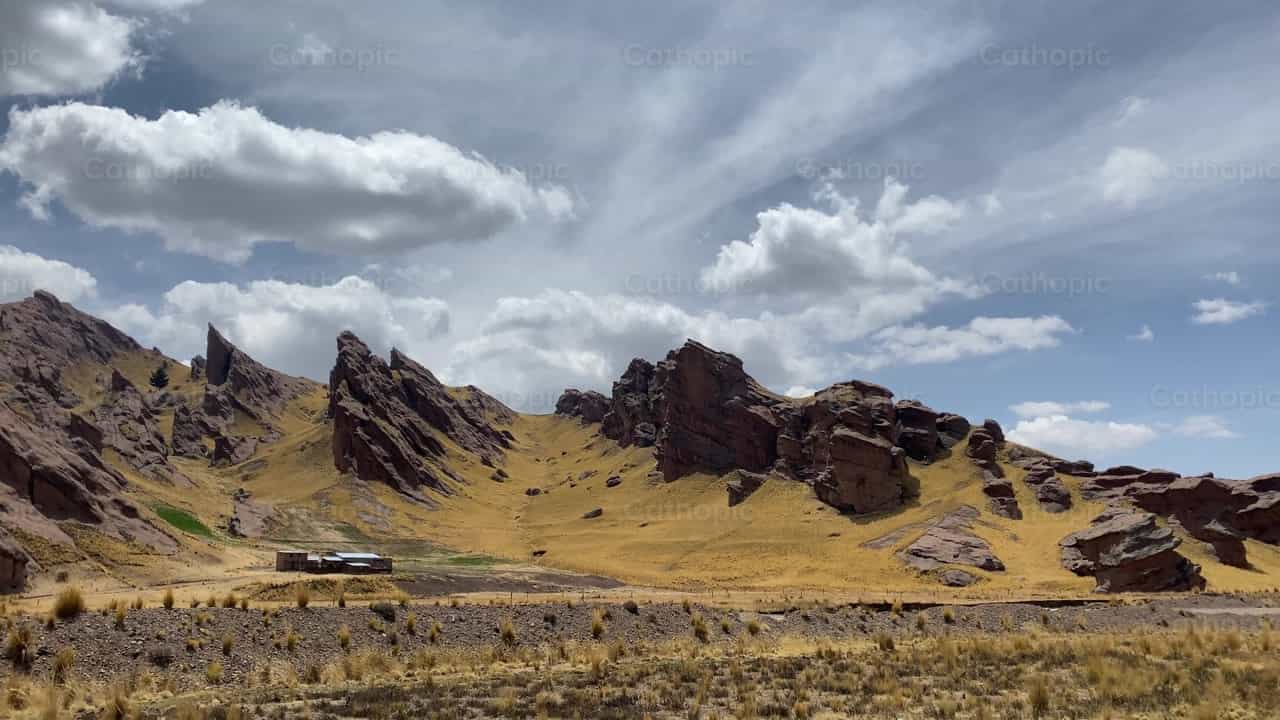 Encontrar la paz en la naturaleza - Banco de vídeos católicos - Fotografía por Daniela Ag_S
