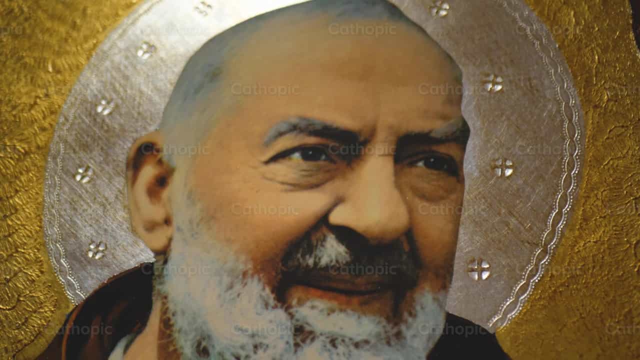 San Pío de Pietrelcina (toma 1) - Banco de vídeos católicos - Fotografía por Cathopic