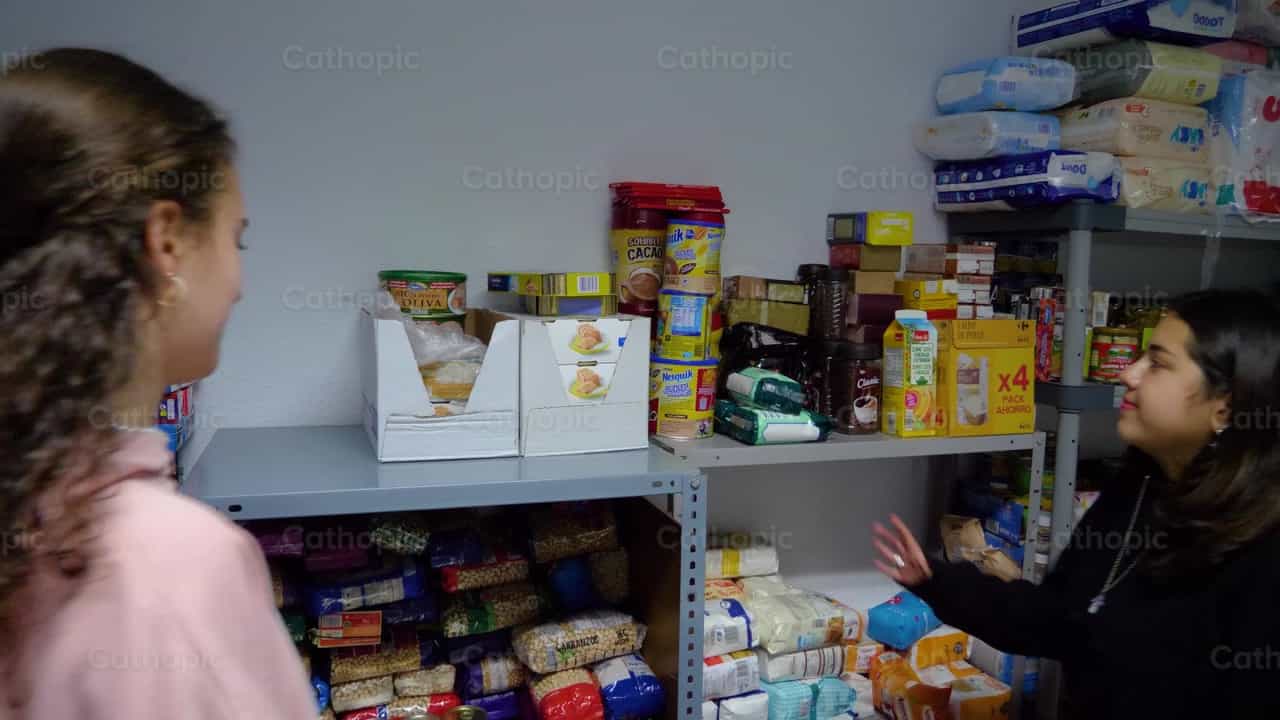 Despensa de Alimentos - Vídeos católicos de stock