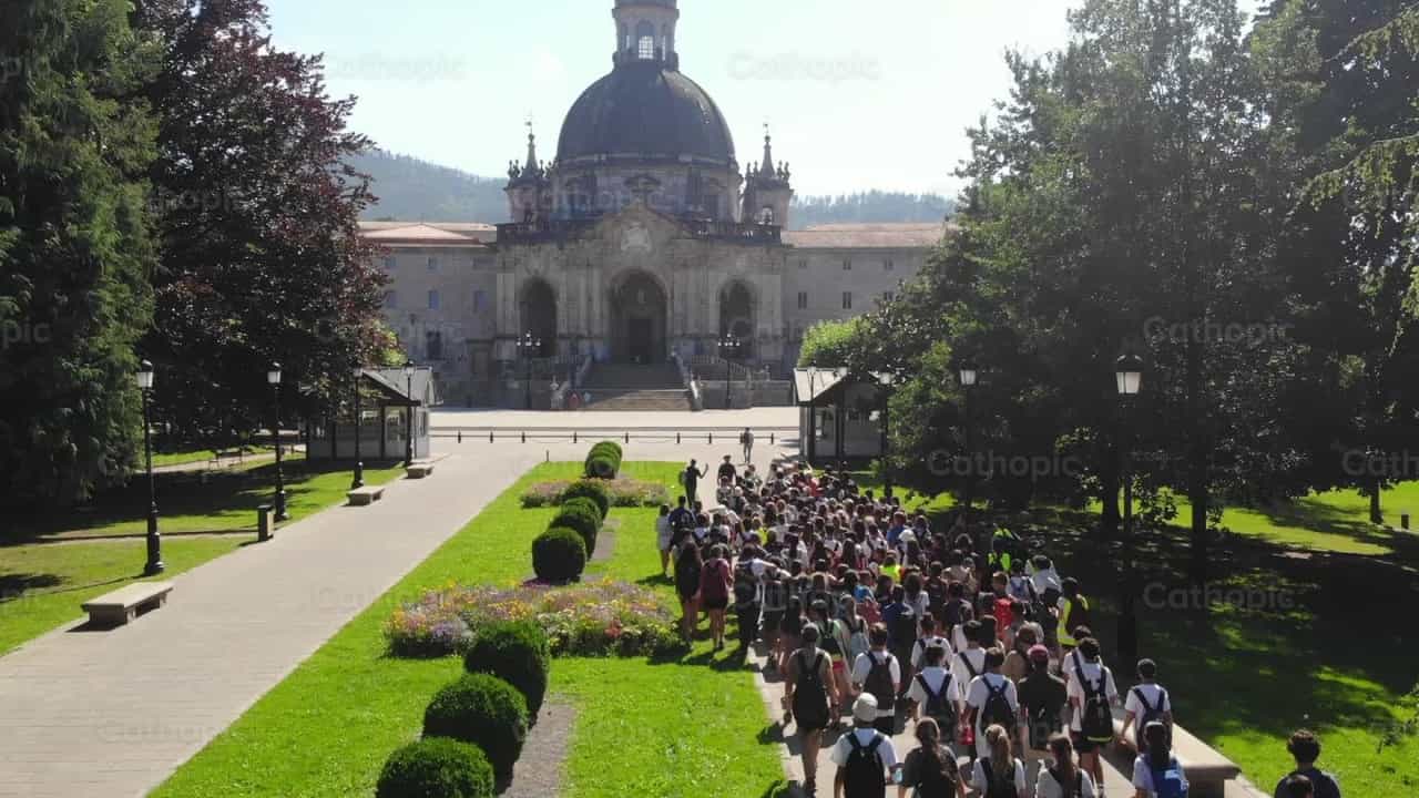 Peregrinos a Loyola - Banco de vídeos católicos