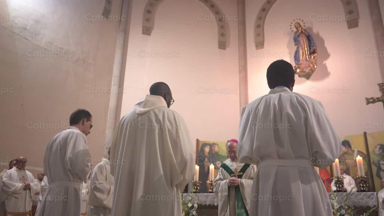 Missa - Vídeos católicos de stock - Foto de Lupe Belmonte