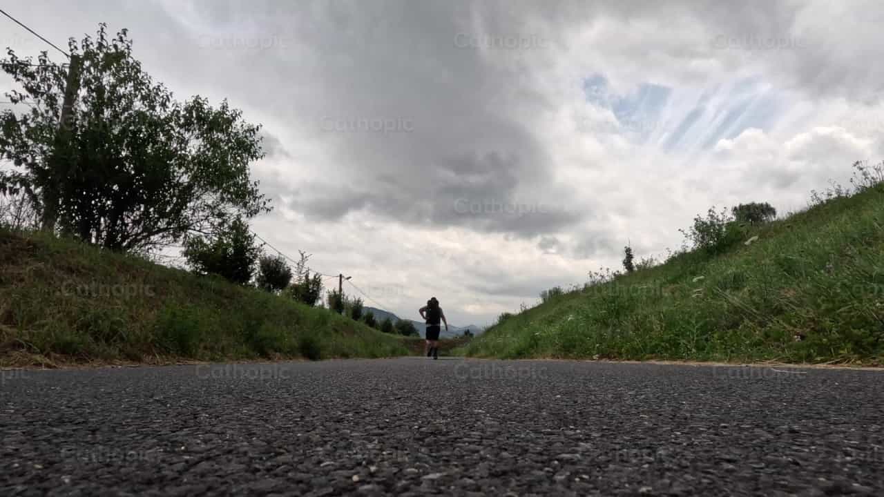 Caminos - Banco de vídeos católicos - Fotografía por Saul Ibarra