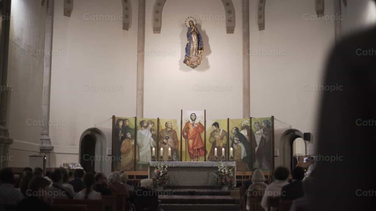 Misa - Banco de vídeos católicos - Fotografía por Lupe Belmonte