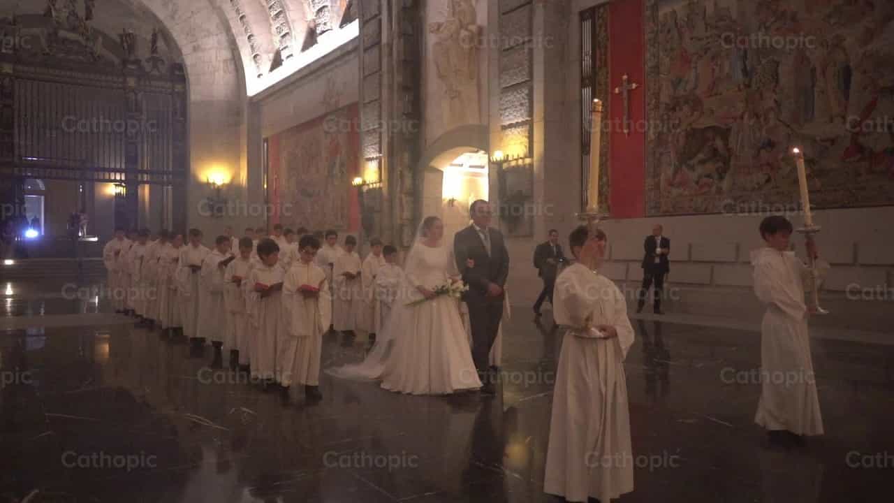 Procissão nupcial - Vídeos católicos de stock - Foto de Lupe Belmonte