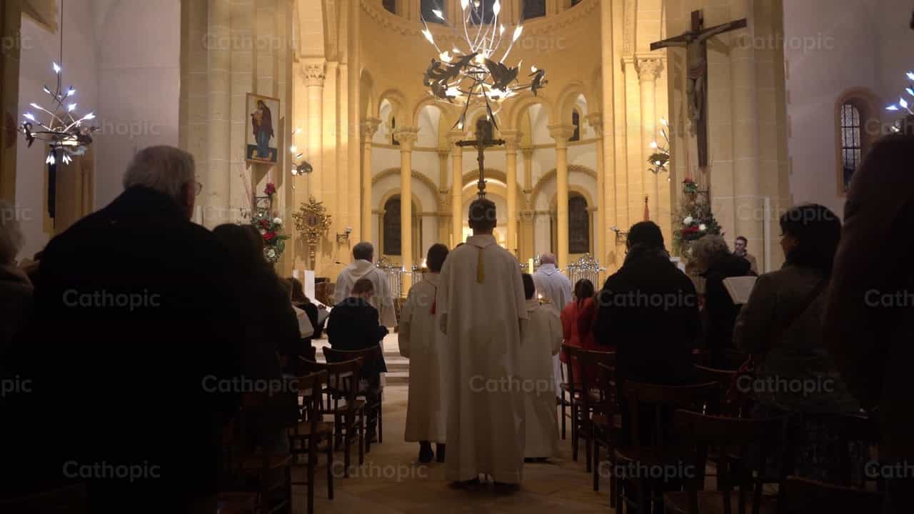 Misa - Banco de vídeos católicos - Fotografía por Lupe Belmonte