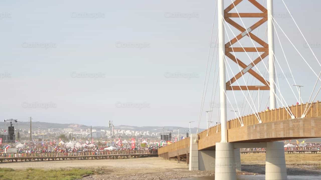 Ponte JMJ Lisboa - Vídeos católicos de stock