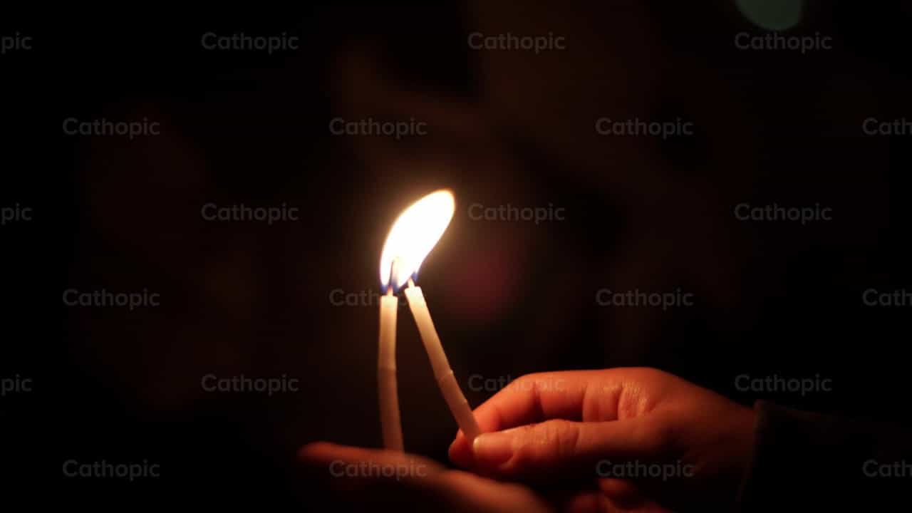 Vela - Banco de vídeos católicos - Fotografía por Lupe Belmonte