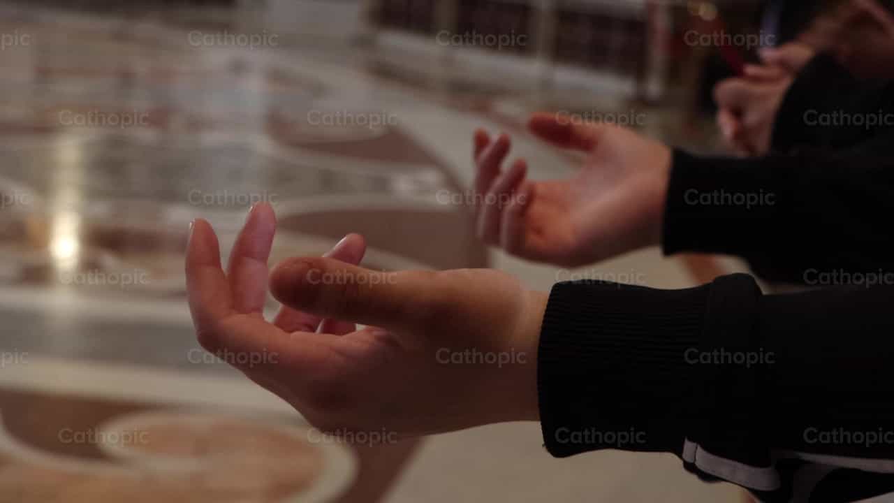Our Father - Catholic stock videos - Photo by Frames Cristianos
