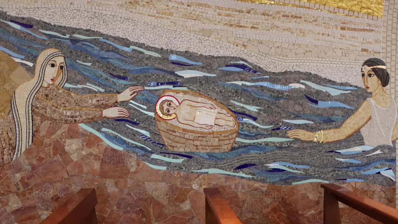 Mosaico de Moises - Banco de vídeos católicos