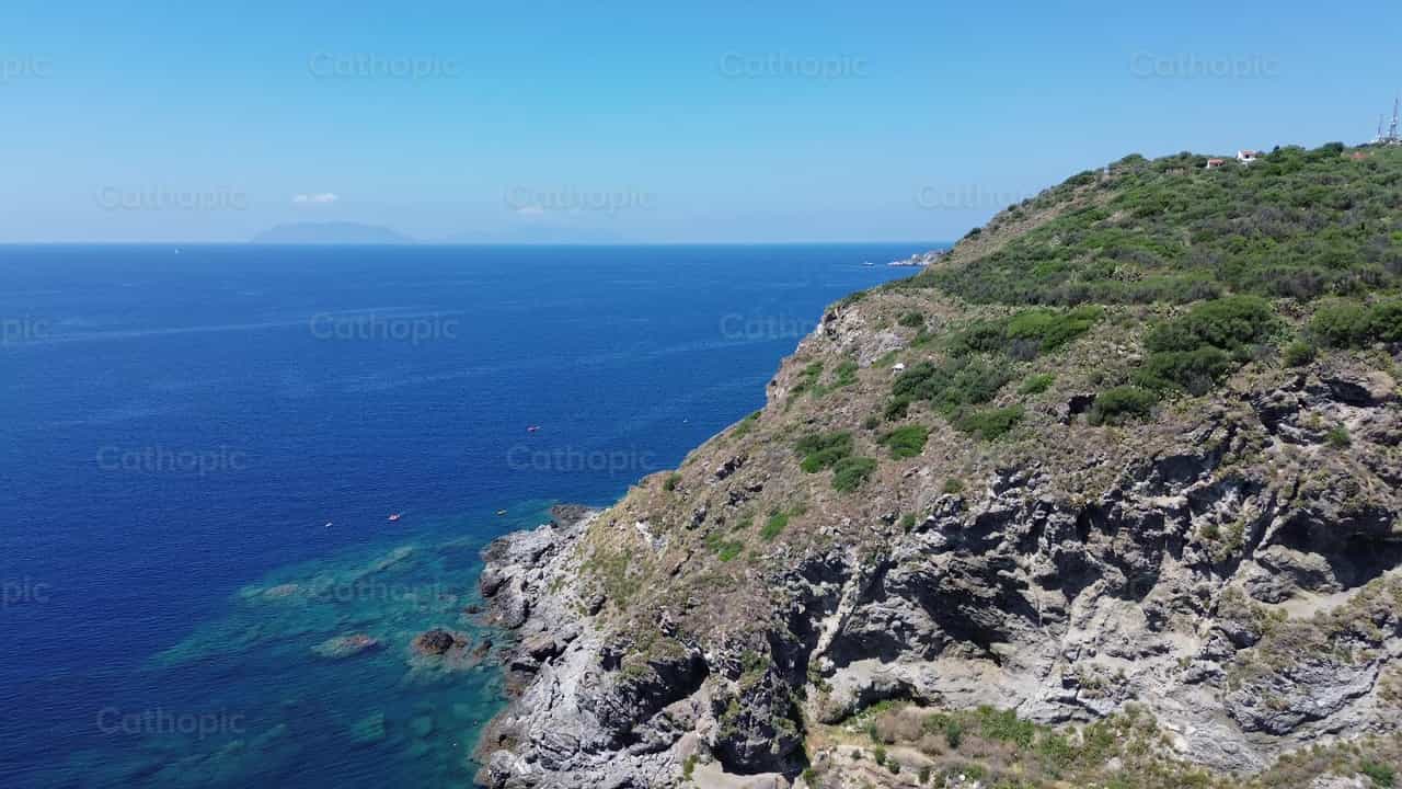 Orilla del mar - Banco de vídeos católicos