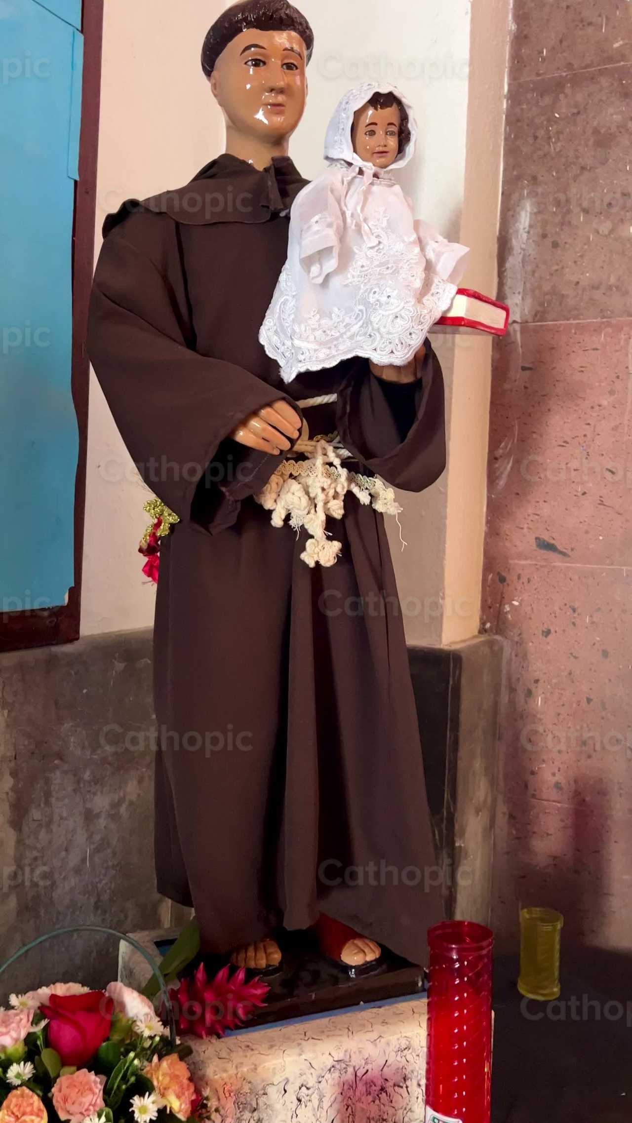 San Antonio de Padua - Banco de vídeos católicos - Fotografía por Angie Mendoza