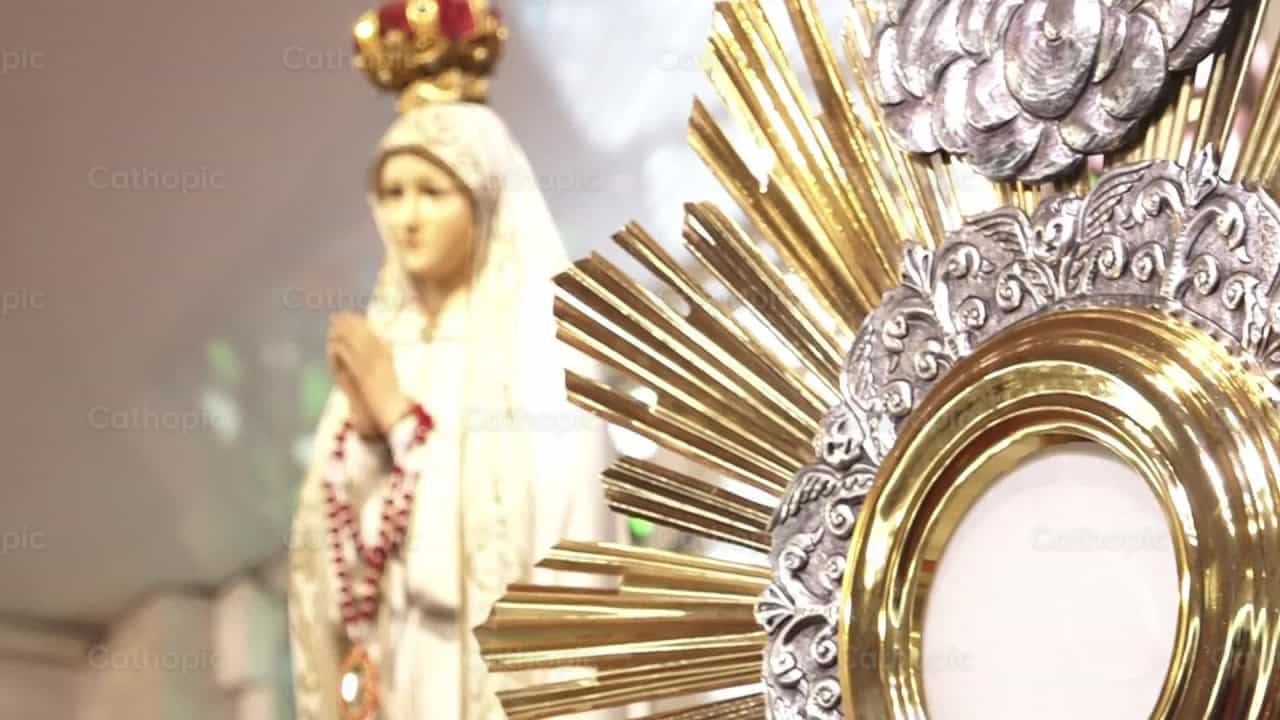 Custodia y Virgen de Fatima - Banco de vídeos católicos